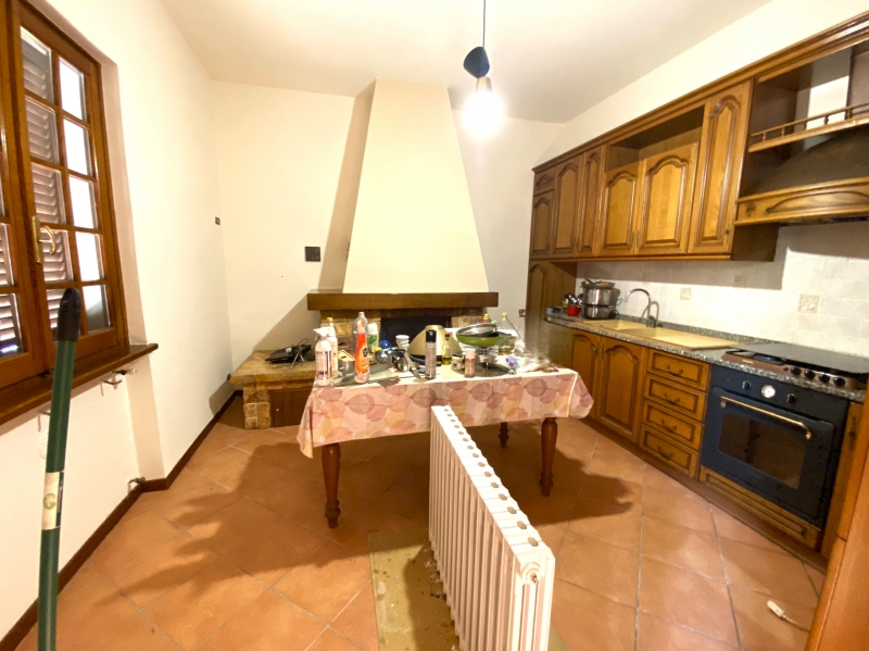 DELIZIOSA VILLETTA POSTA IN ZONA COLLINARE